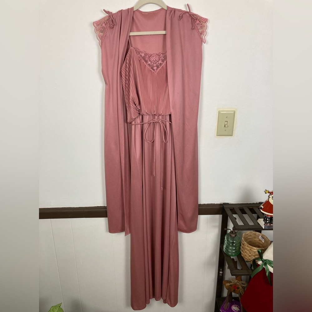 Vintage Dusty Rose Full-length Lingerie 2 piece Set with Robe